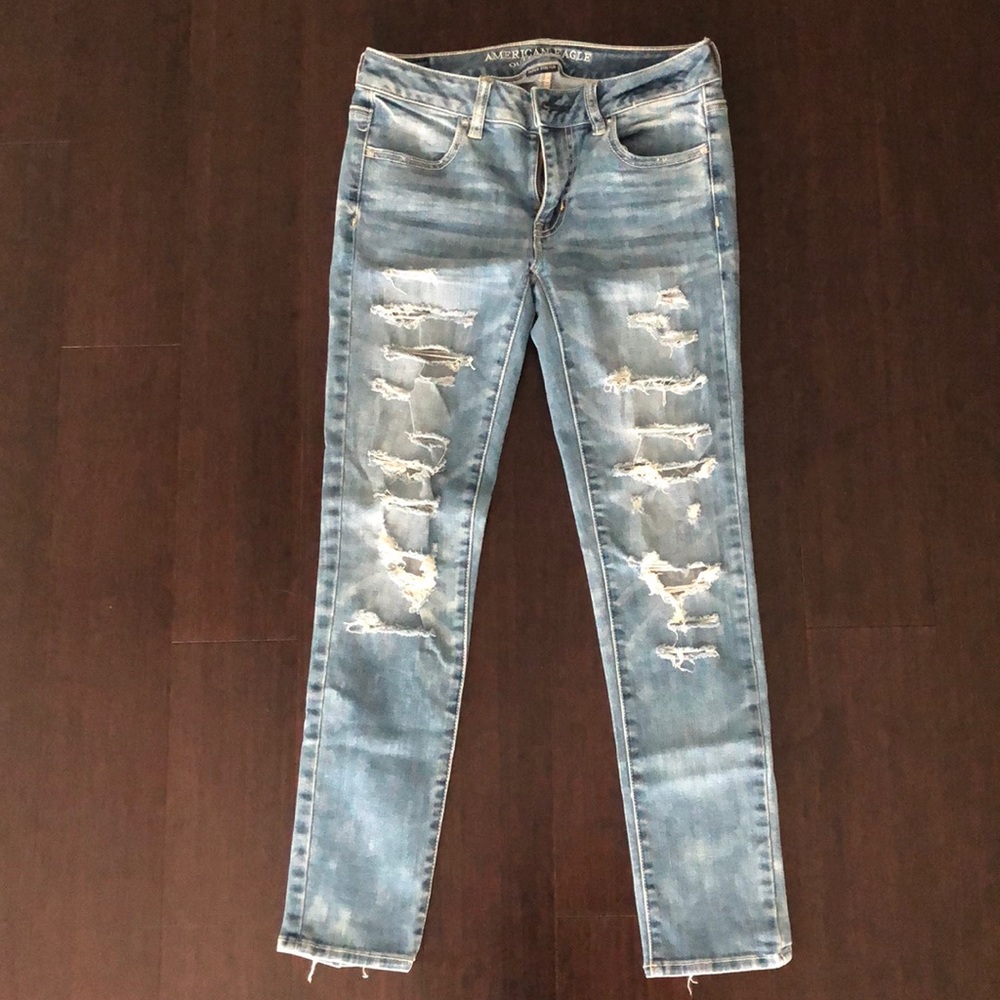 American Eagle Super Distressed Jegging Size 4